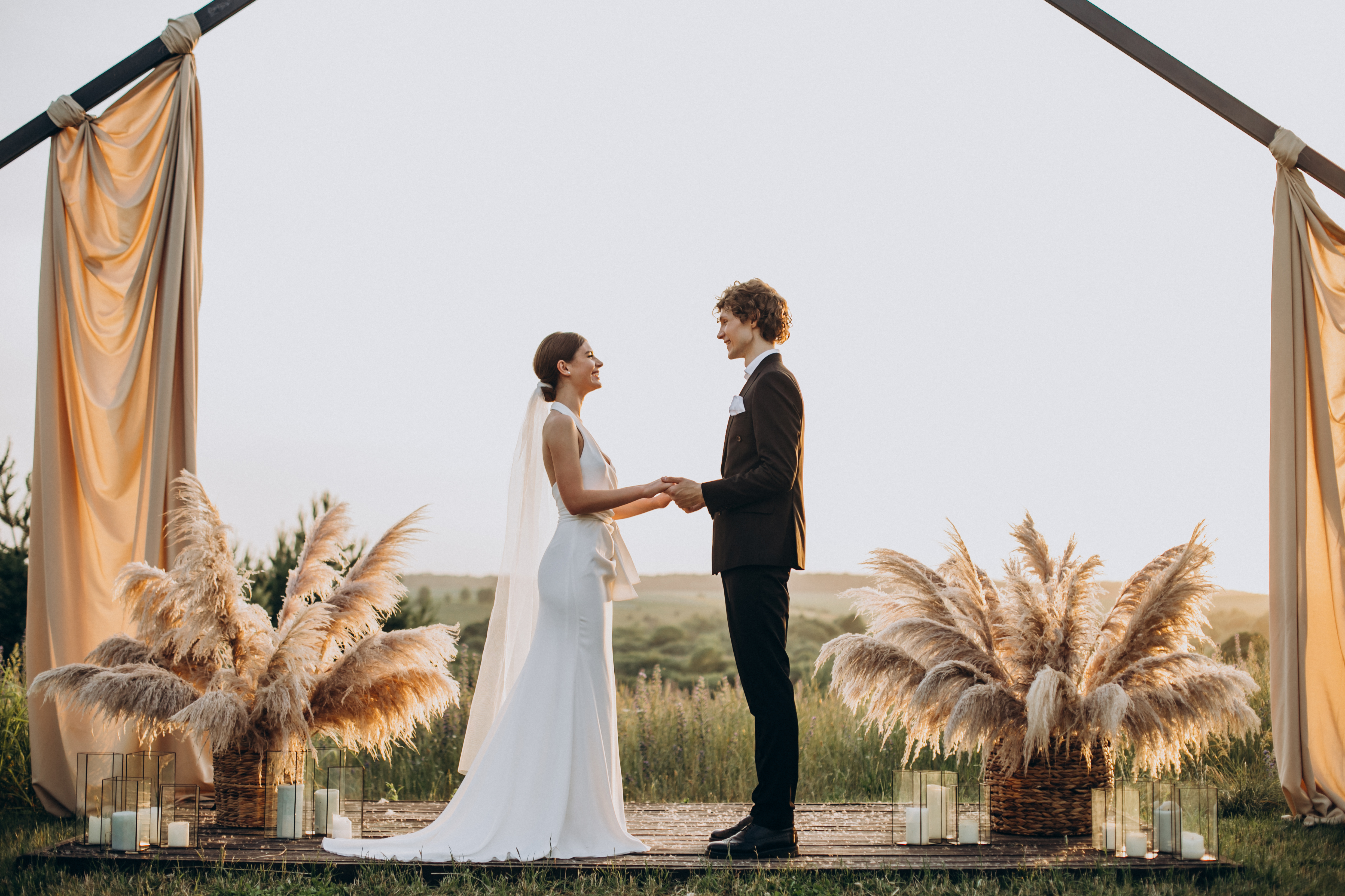 couple holding hands